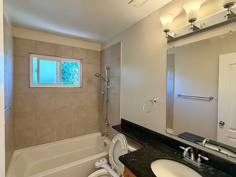 4456 Gibraltar Dr — Photo 11