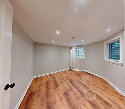 8 R St NW Photo 1