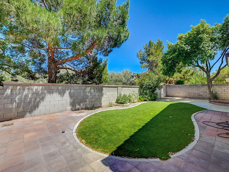 1897 Coyote Pass Way — Photo 45