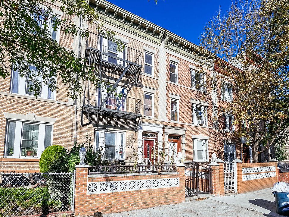 2nd image of 2415 Clarendon Rd APT 1