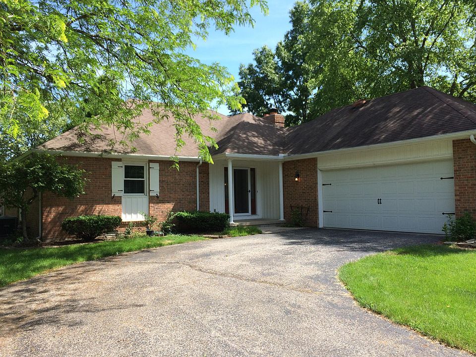 1st image of 275 Green Oak Dr