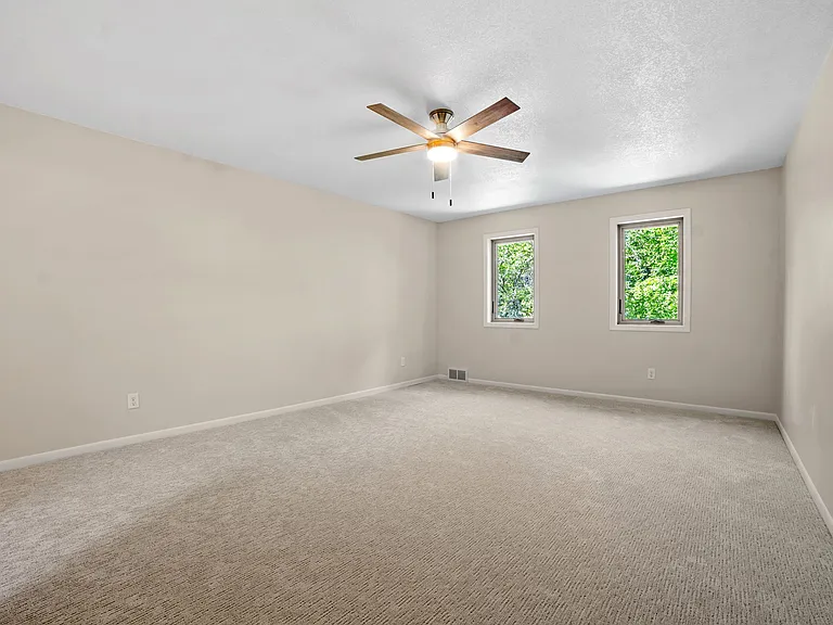 17711 Creek Ridge Pass — Photo 37