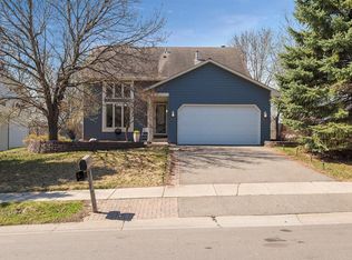 17505 Rustic Hills Dr, Eden Prairie, MN 55346