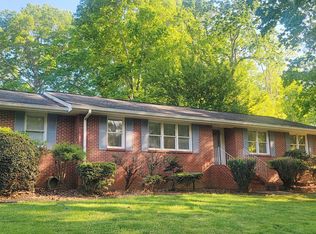 125 Hickory Ln, Cornelia, GA 30531