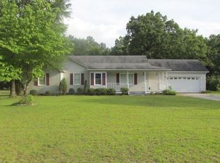 75 3rd Ave, Hawkinsville, GA 31036