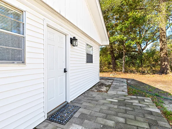 124 Jamestown Ave, Fort Walton Beach, FL 32547