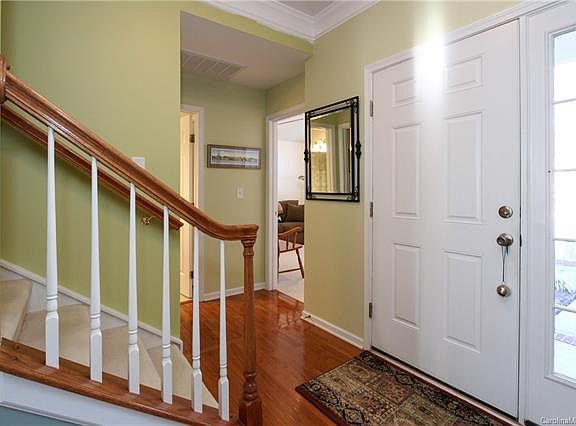 4th image of 4131 Buckingham Dr