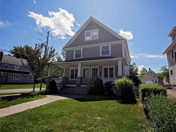 3rd image of 359 Oxford Ave
