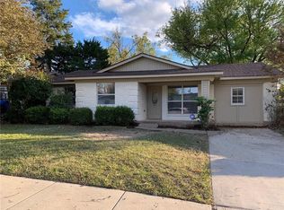 906 E Ridgewood Dr, Garland, TX 75041
