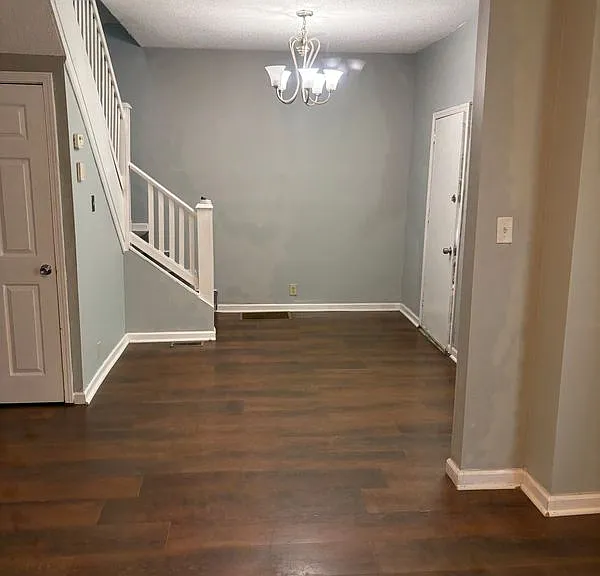 6636 Etzel Ave — Photo 3