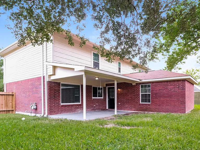 4002 Ashwood Dr — Photo 20