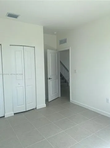 27441 SW 160th Ave — Photo 2