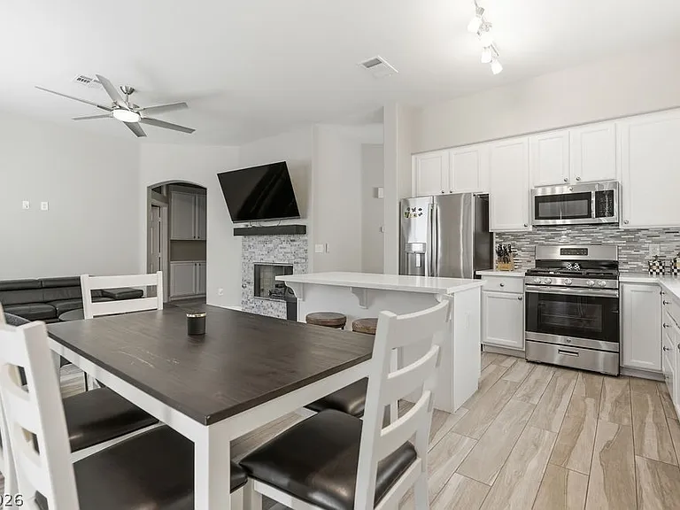 1812 Snow Spring Ln — Photo 8