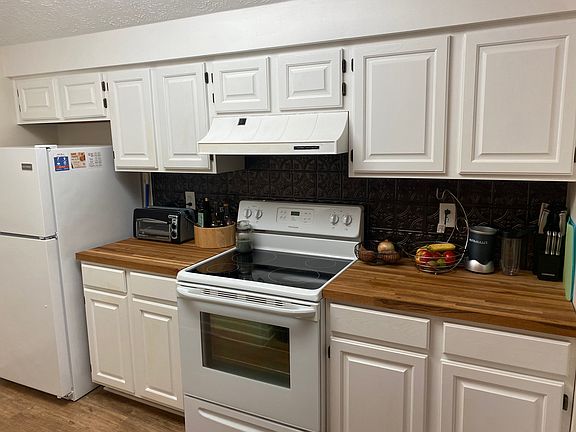 5th image of 17 High Gate Trl APT 8