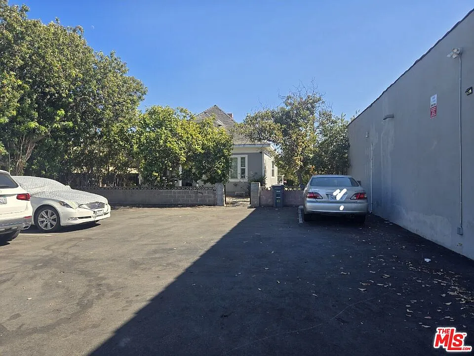 1838 Marine Ave