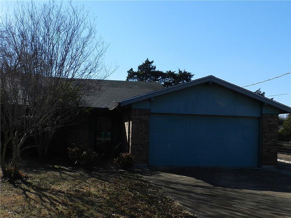 1st image of 416 Antoine St