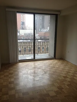 Rented by Select Locations Inc. | media 213