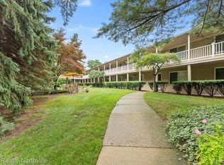 475 S Adams Rd, Birmingham, MI 48009