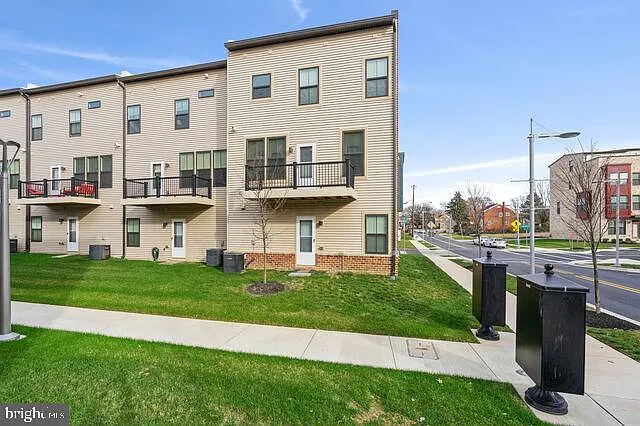 2715 Evansgreen Dr — Photo 3