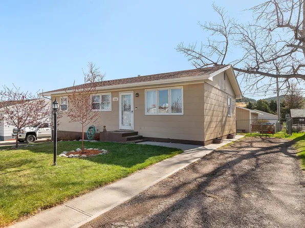 2326 S Fulton St, Sturgis, SD 57785