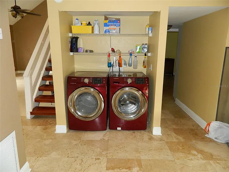 266 Orienta Point St — Photo 11