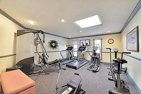 10511 Cedar Lake Rd #211 — Photo 22