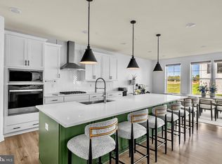 428 Meadow Creek Dr, Bowie, MD 20716