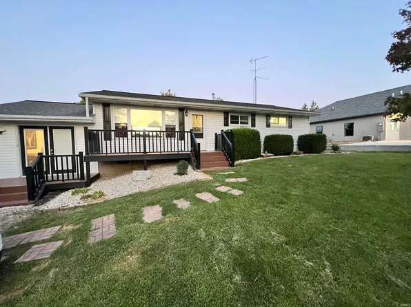 356 N Walnut Dr, Santa Claus, IN 47579