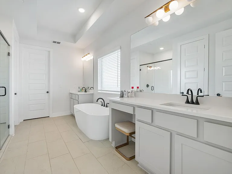 6220 Hilltop Plateau Dr — Photo 18