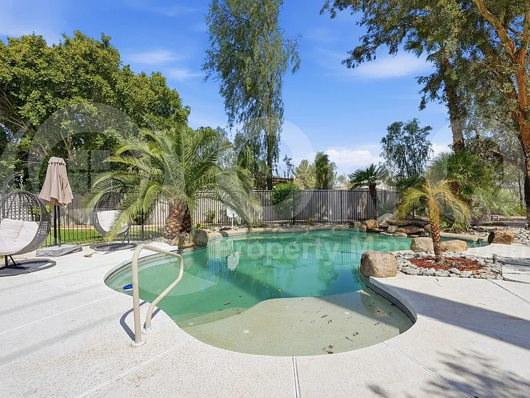 401 S Tiago Dr — Photo 63