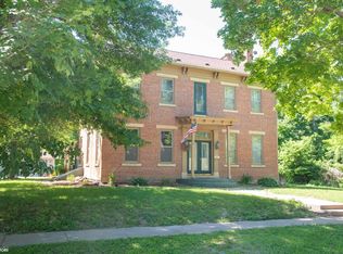 215 S 4th St, Warsaw, IL 62379