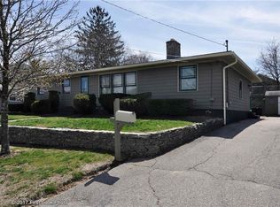 66 B St, Cranston, RI 02920