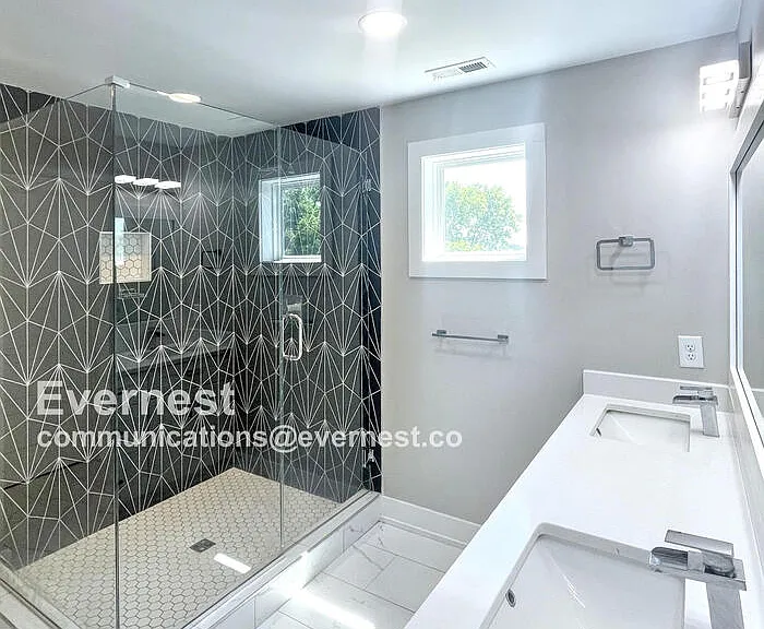 2116 Courtney Ave — Photo 7