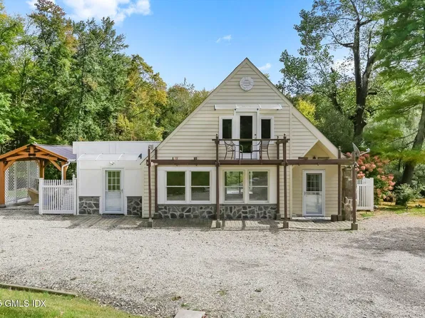 527 Stanwich Rd, Greenwich, CT 06831