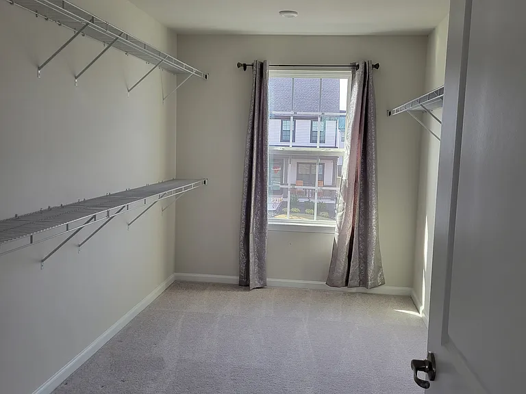 1009 Headquarters Way — Photo 19
