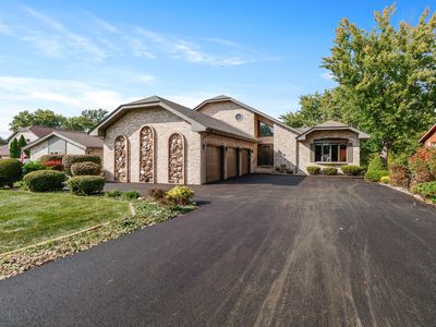 1695 Sunnyslope Dr, Crown Point, IN, 46307