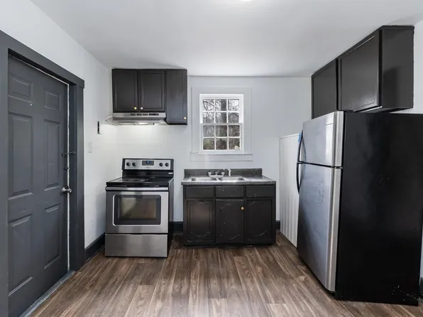 647 Arch St, Henderson, NC 27536