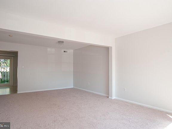 4th image of 3515 Legere Ct