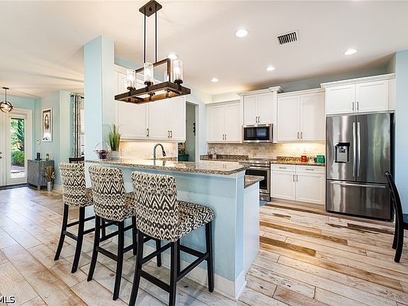 5th image of 11717 Meadowrun Cir