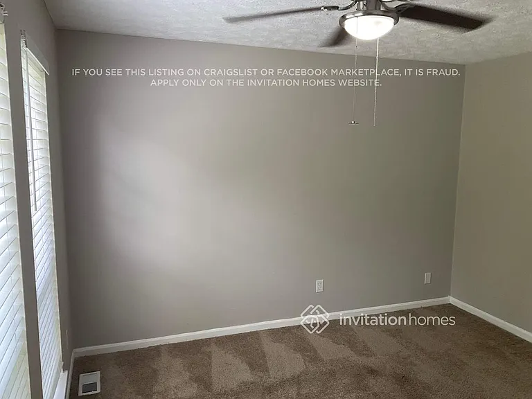 2413 Leslie Brook Dr — Photo 10