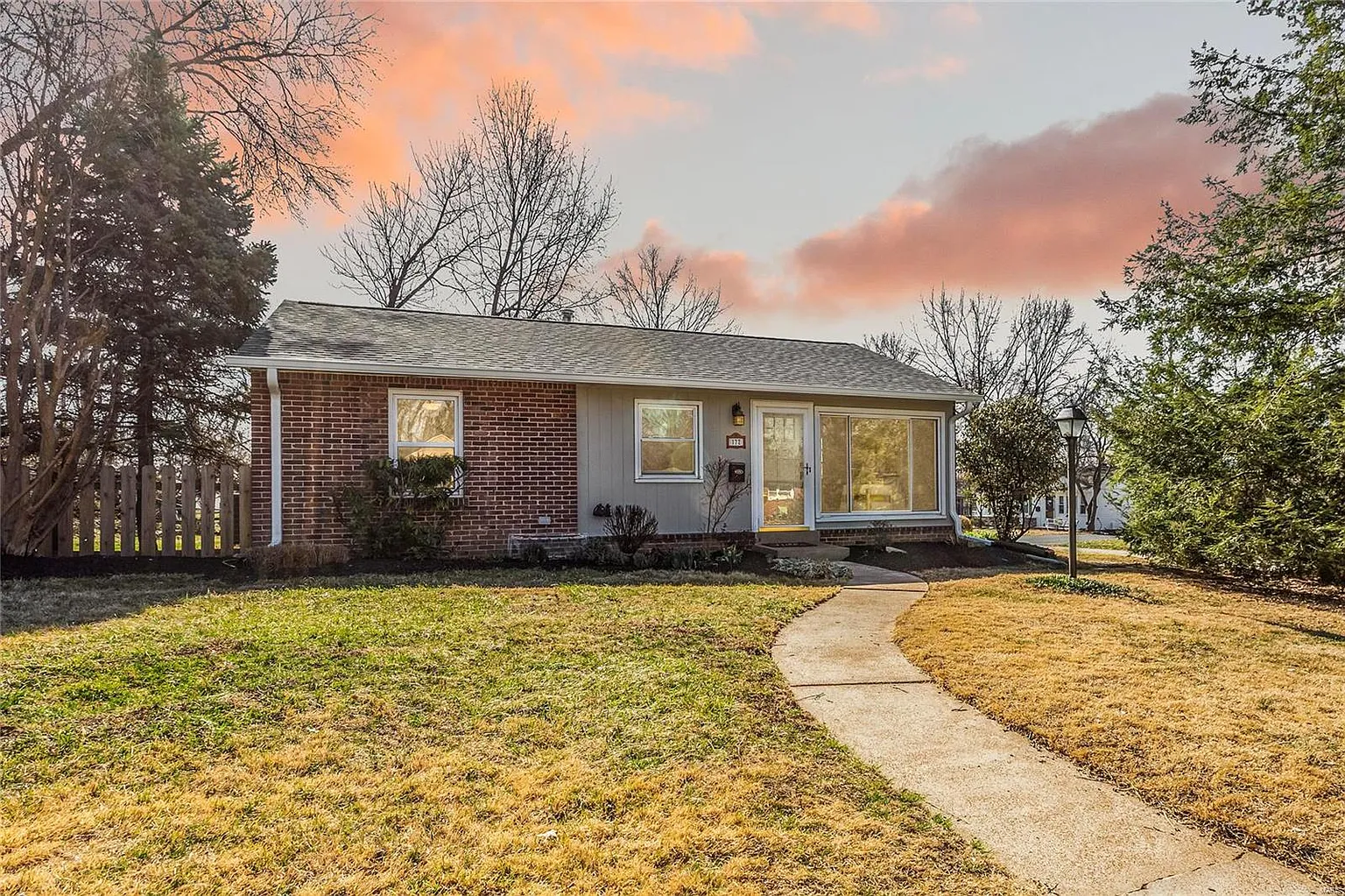 172 Chatwood Ter photo 1