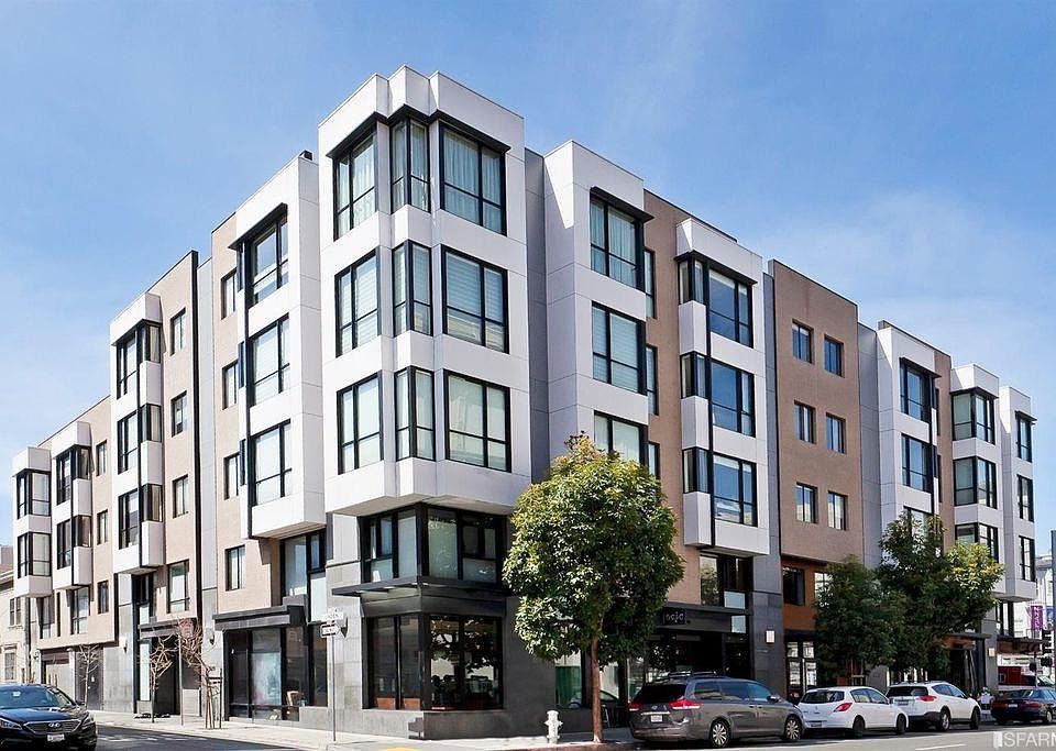 1st image of 233 Franklin St APT 304