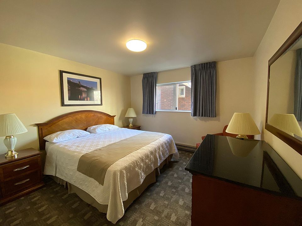 2nd image of 4731 12th Ave NE #202