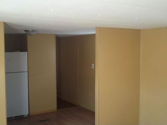 4th image of 718 Kentucky Ave SW