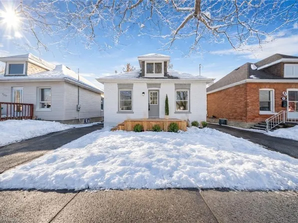 327 Sheridan St, Brantford, ON N3S 4R8