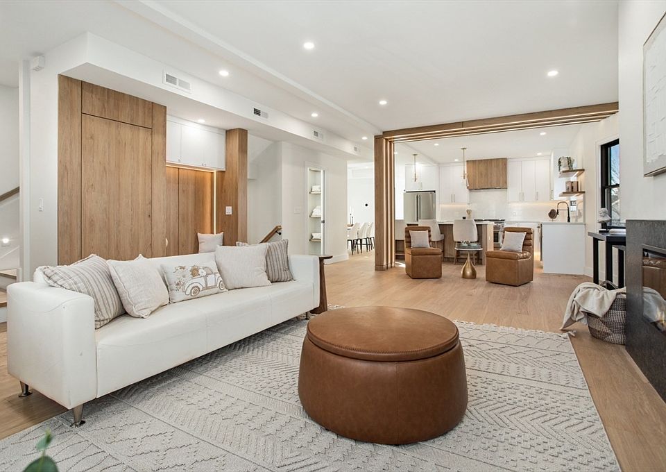 1st image of 10 Bartlett St Unit 2