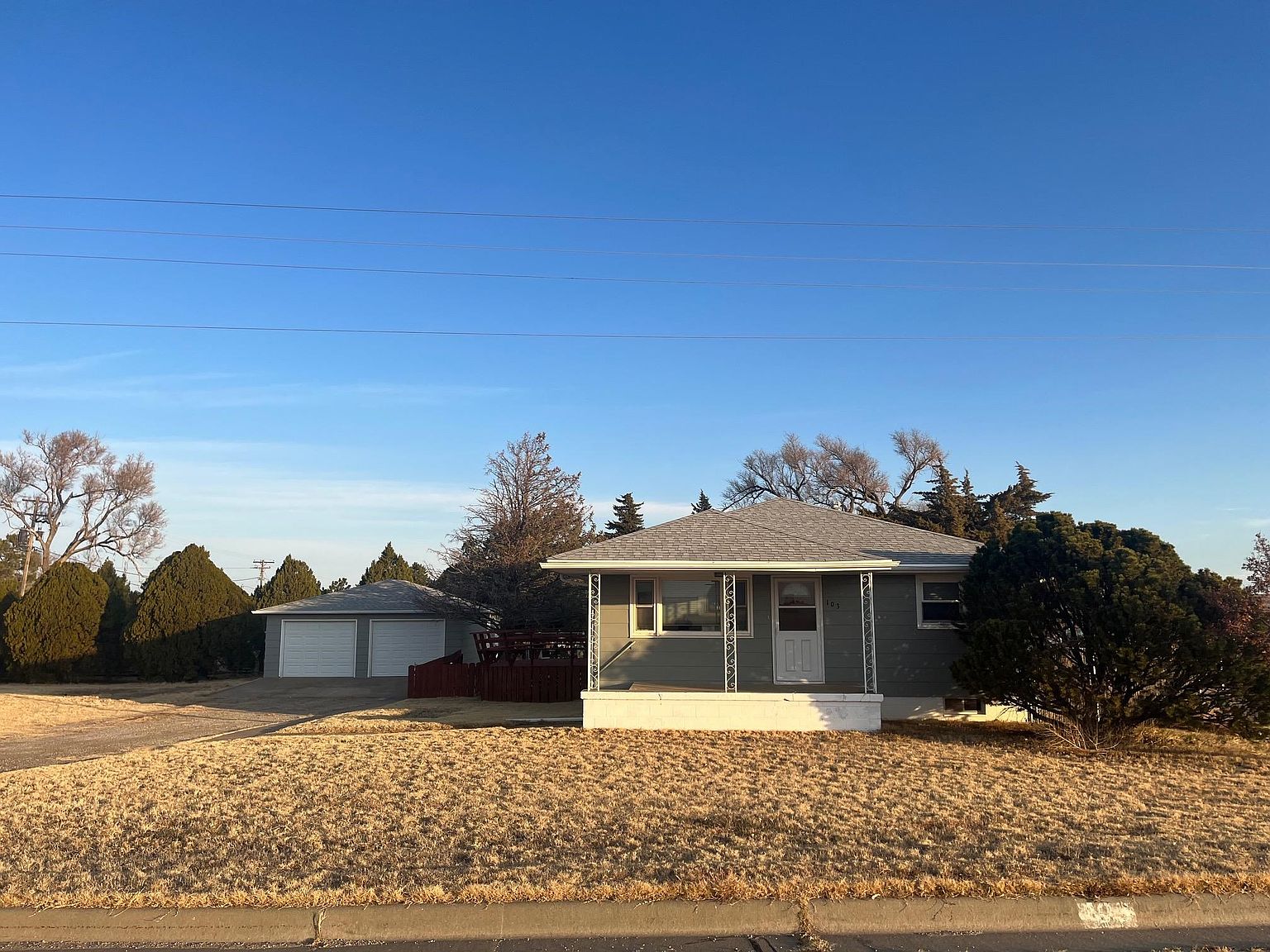 103 E Oak St, Schoenchen, KS 67667 Zillow
