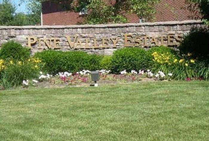 1st image of 5516 Valley Park Dr