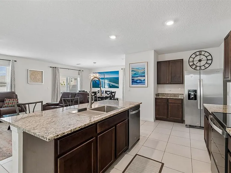 17053 Oval Rum Dr — Photo 10