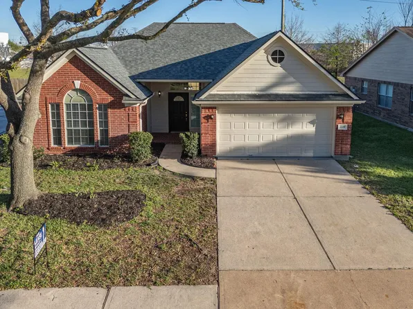 5519 Imperial Grove Dr, Houston, TX 77066